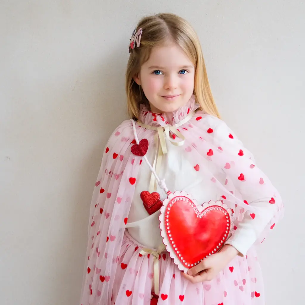 Scalloped Heart Bag 
